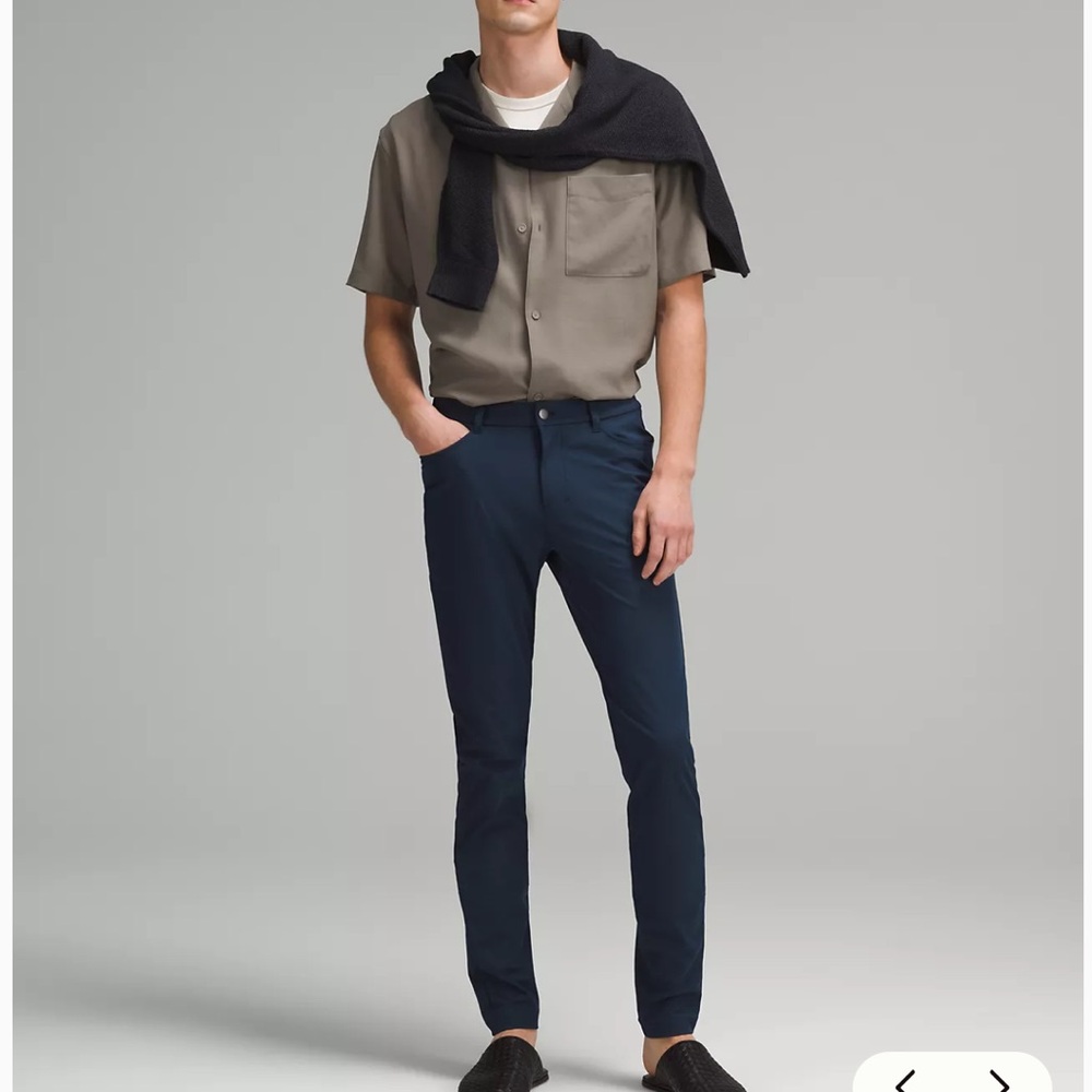 Lululemon Athletica skinny fit 5 pockets Pants